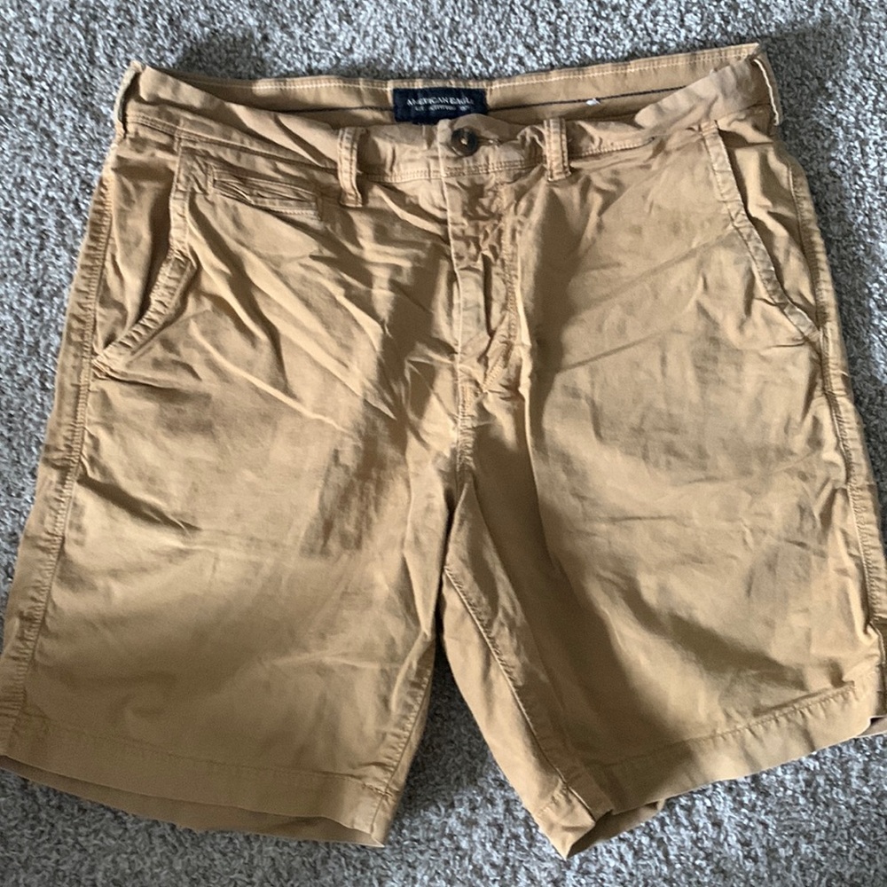 American Eagle khaki shorts, next level flex